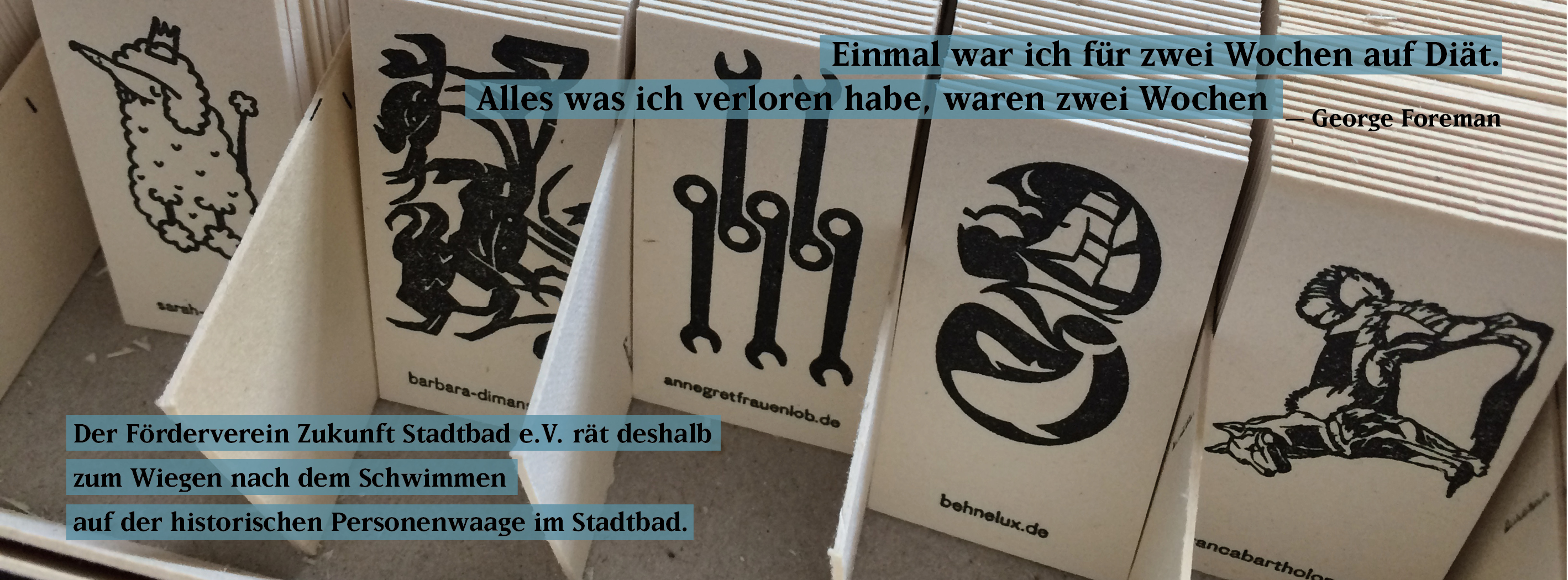 Kunstwaage. Spenden Sie, indem Sie sich wiegen.