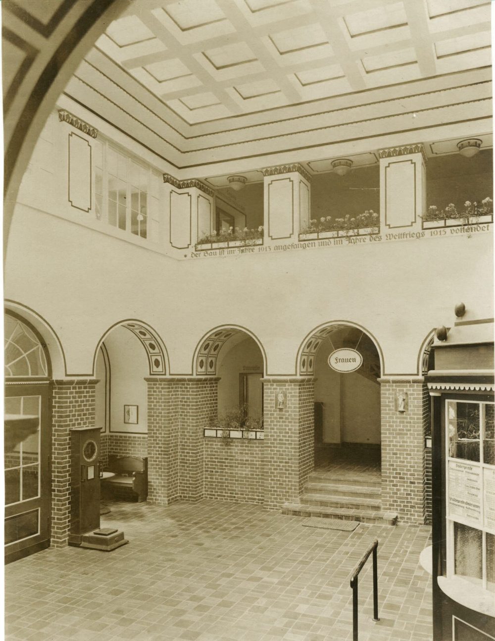 Foyer des Stadtbades, 1916. Foto mit freundlicher Genehmigung vom Stadtarchiv Halle